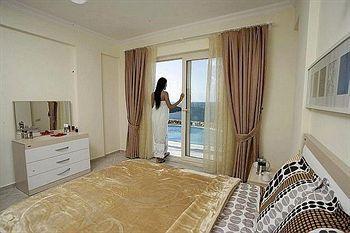 بوغازيتْشي Royal Heights Apartments المظهر الخارجي الصورة